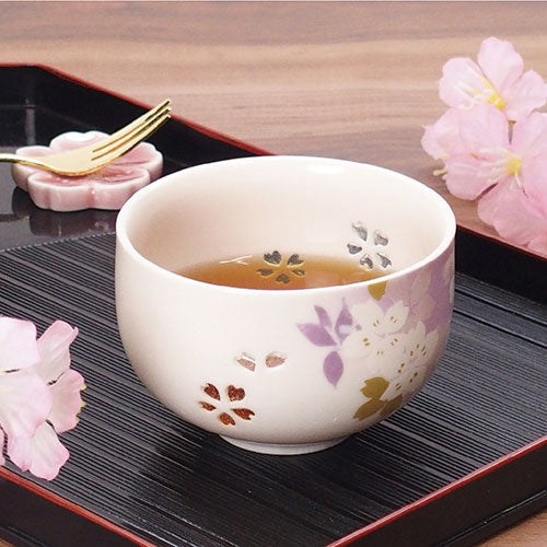 二明商店 しずく彫り 宇野千代 なごみ桜 煎茶碗 nm-s006-nz